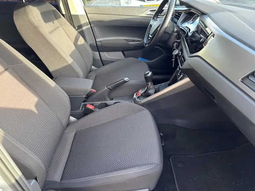 Volkswagen Polo 1.0 MPI Comfortline Navi uit 2019, foto 10