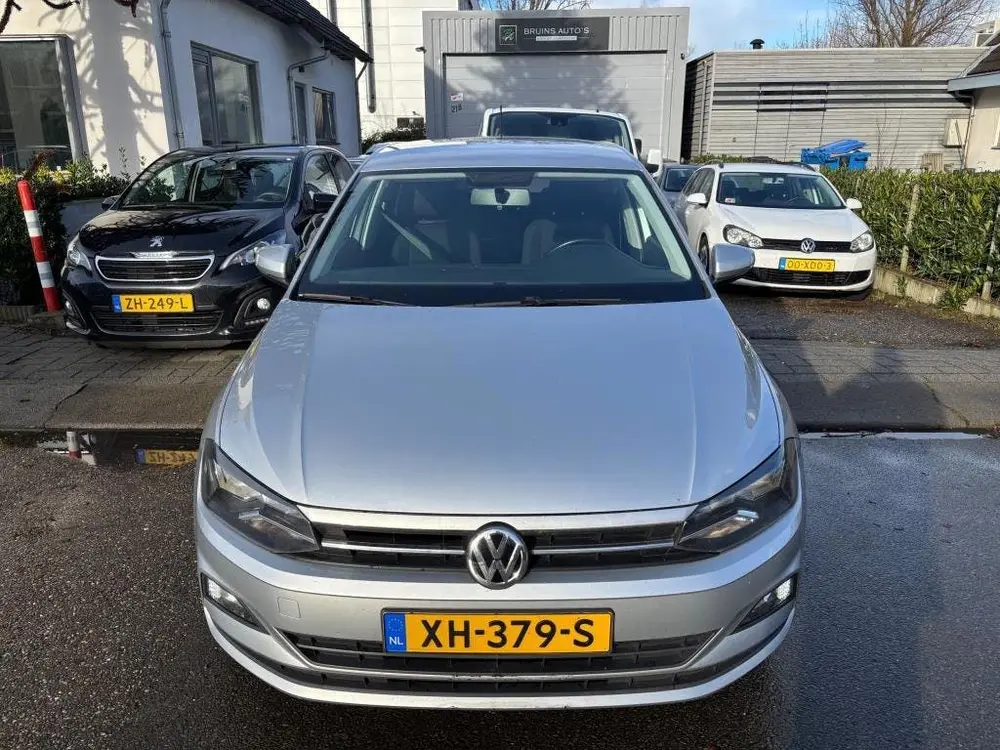 Volkswagen Polo 1.0 MPI Comfortline Navi uit 2019, foto 2