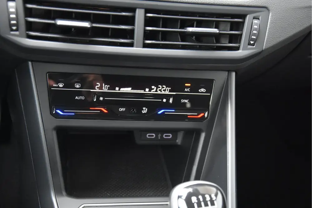 Volkswagen Polo 1.0 TSI 2X R-Line NAP 1e eigenaar IQ Drive E uit 2023, foto 16