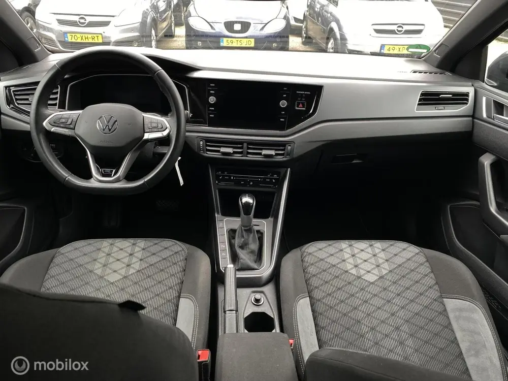 Volkswagen Taigo 1.0 TSI *R-LINE*AUTOMAAT*FULL-OPTION* uit 2023, foto 7