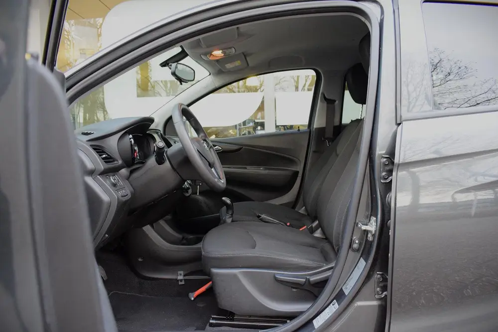 Opel Karl 1.0 Rocks Online Edition NAV uit 2019, foto 4