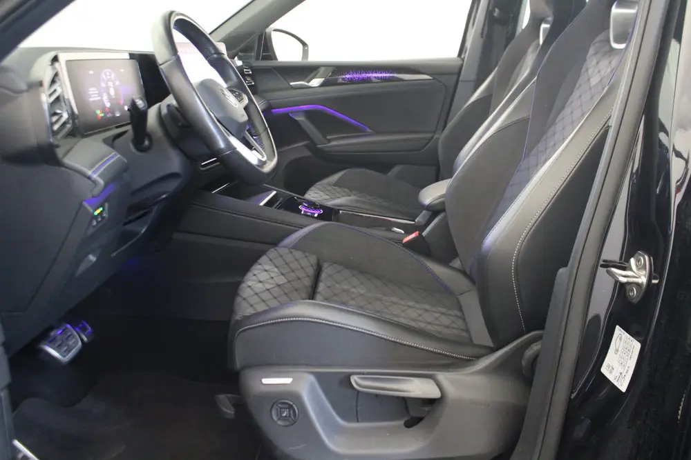 Volkswagen Tiguan 1.5 eTSI R-Line Business |Massage|Stoelver uit 2024, foto 15