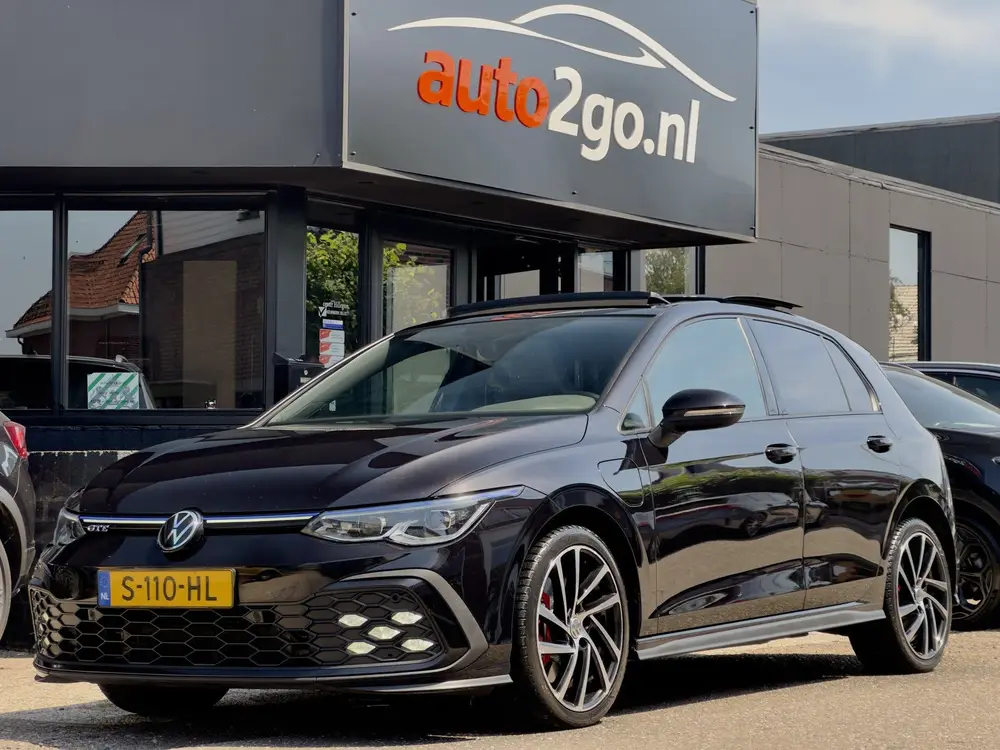 Volkswagen Golf 1.4 eHybride GTE SOH 93.9 % PANODAK LEDER NA uit 2023