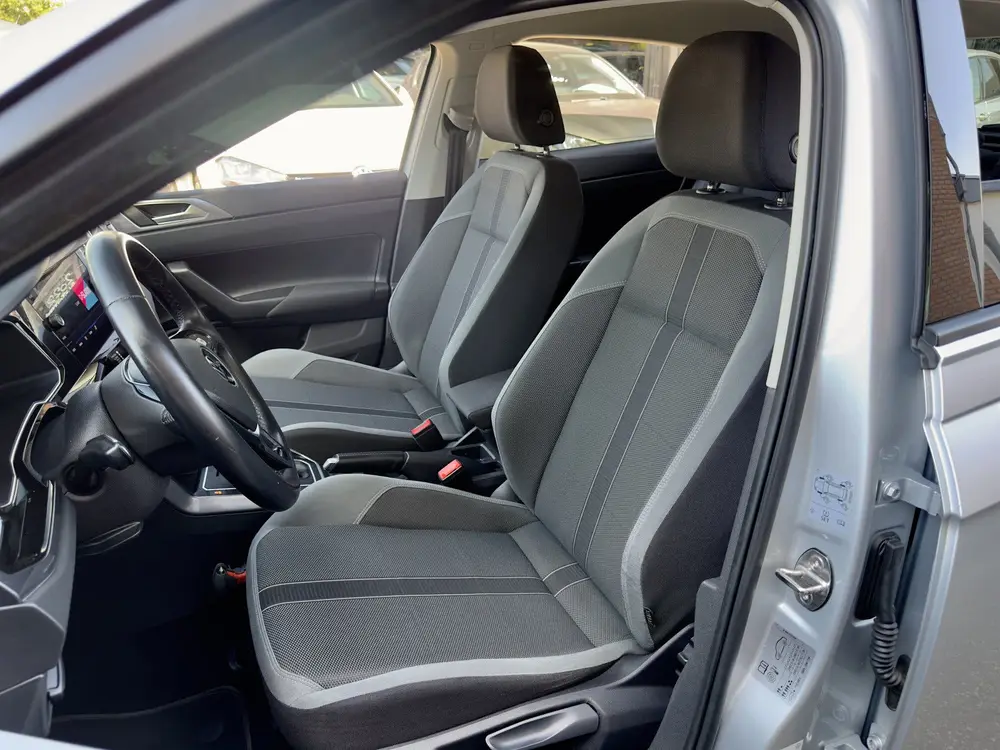 Volkswagen Polo 1.0 TSI AUT7 R-LINE HIGHLINE NAVI DIGI-DASH uit 2021, foto 13