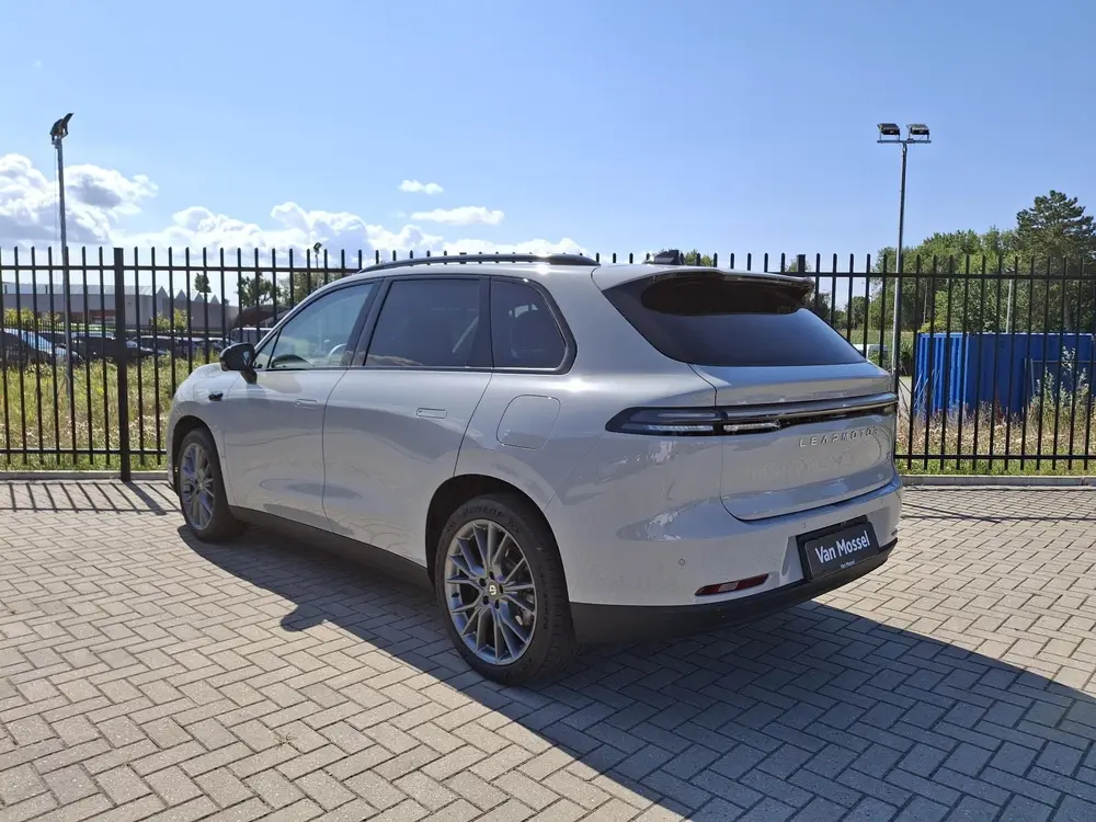 Leapmotor C10 Design 69.9 kWh | Navigatie | Climate control uit 2025, foto 4