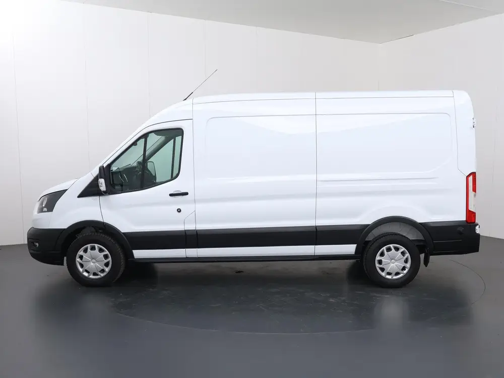 Ford Transit 350 uit 2024, foto 5