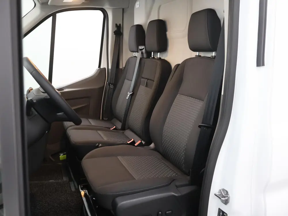 Ford Transit 350 uit 2024, foto 8