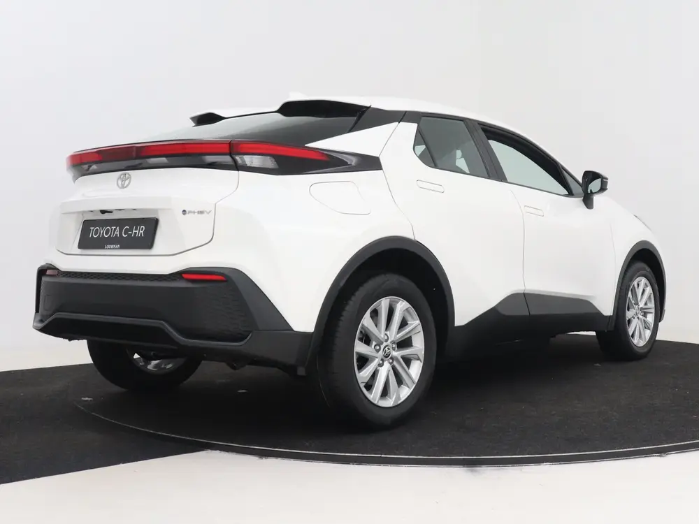Toyota C-Hr 2.0 Plug-in Hybrid 220 Active (bj 2025) uit 2025, foto 2
