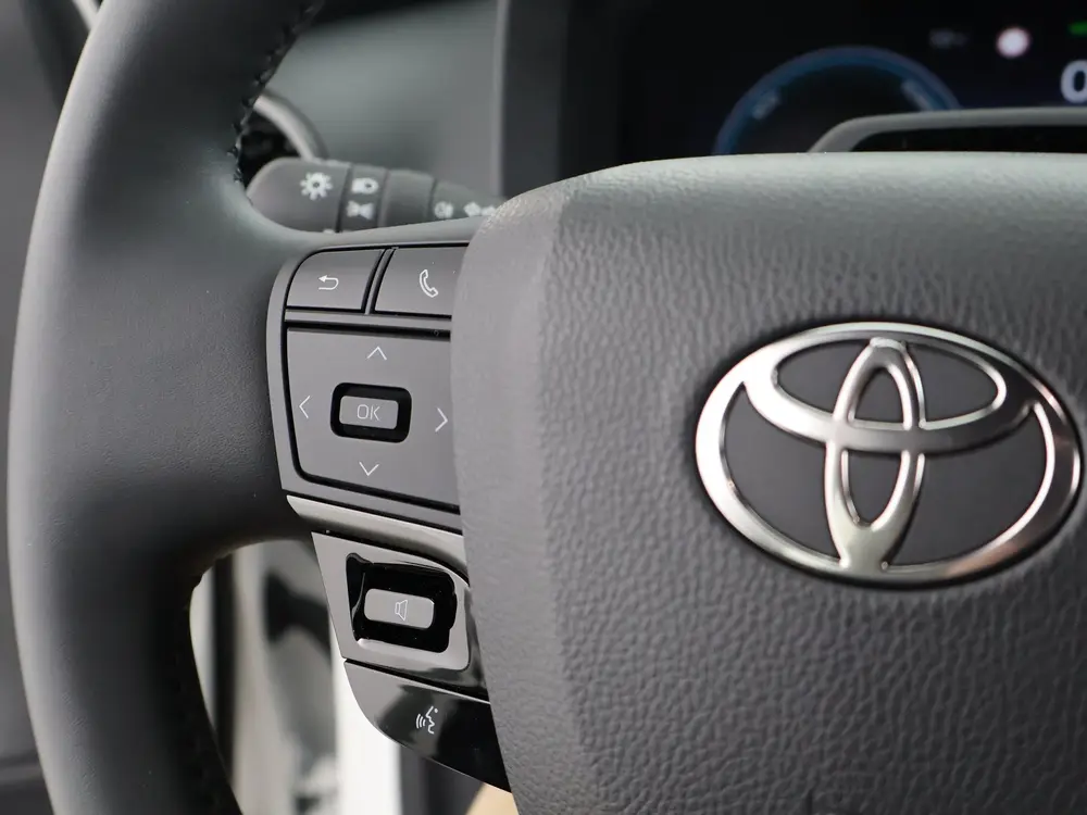 Toyota C-Hr 2.0 Plug-in Hybrid 220 Active (bj 2025) uit 2025, foto 6