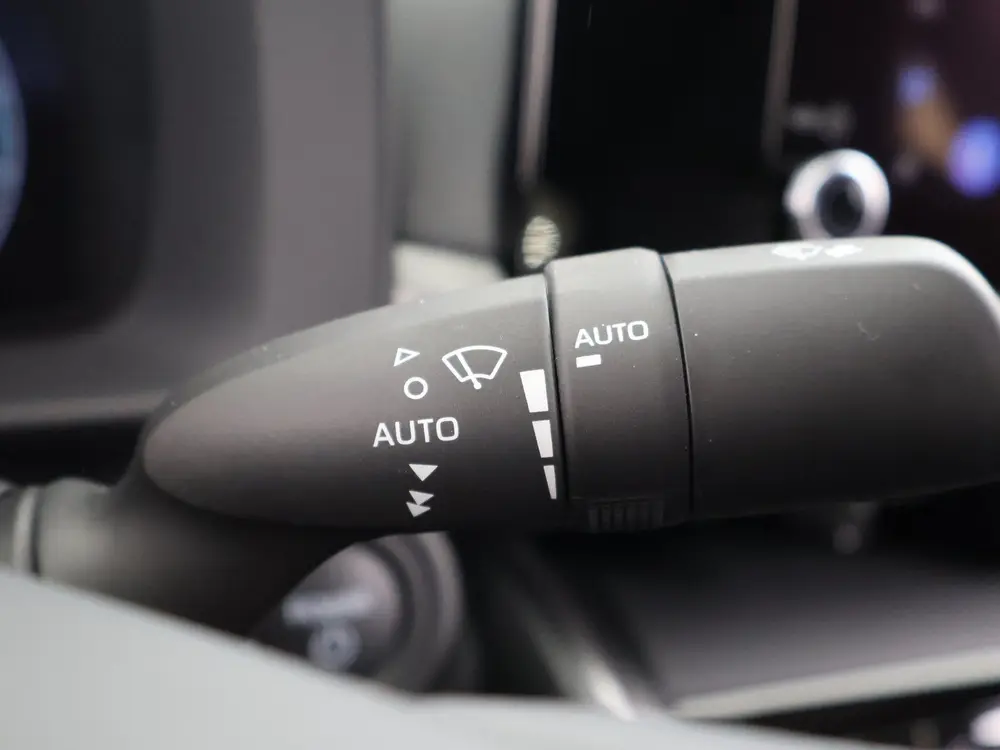 Toyota C-Hr 2.0 Plug-in Hybrid 220 Active (bj 2025) uit 2025, foto 7