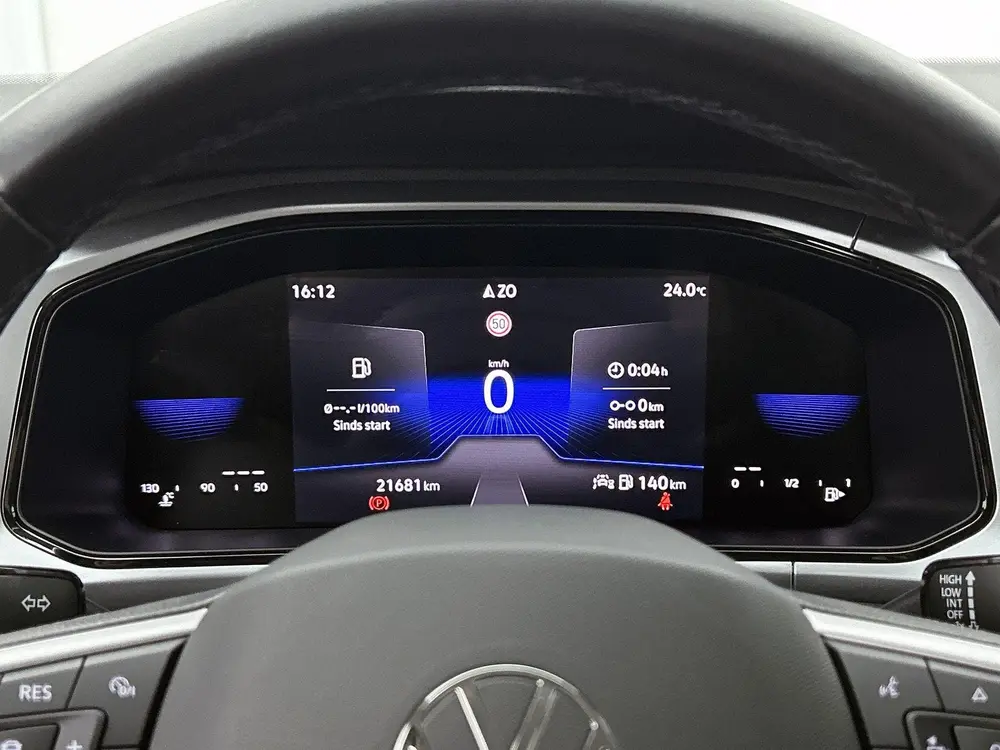 Volkswagen T-Roc 1.0 TSI Life | 110 PK | | Airco | Adaptive uit 2023, foto 12