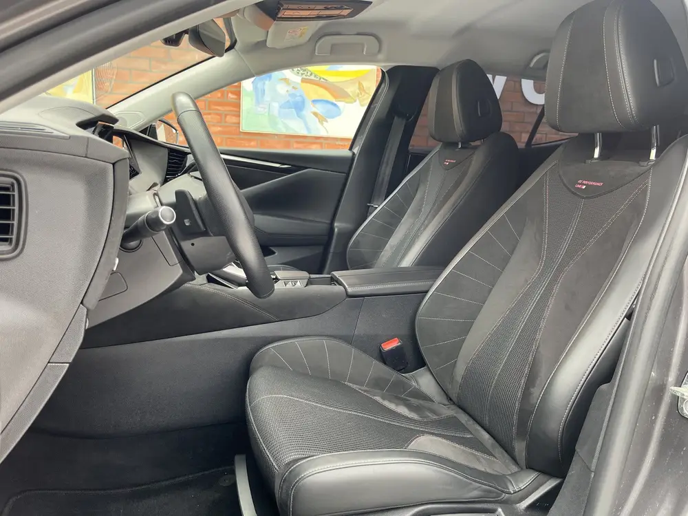 DS Automobiles DS 4 DS DS 4 PureTech 130 Performance Line+ uit 2023, foto 7