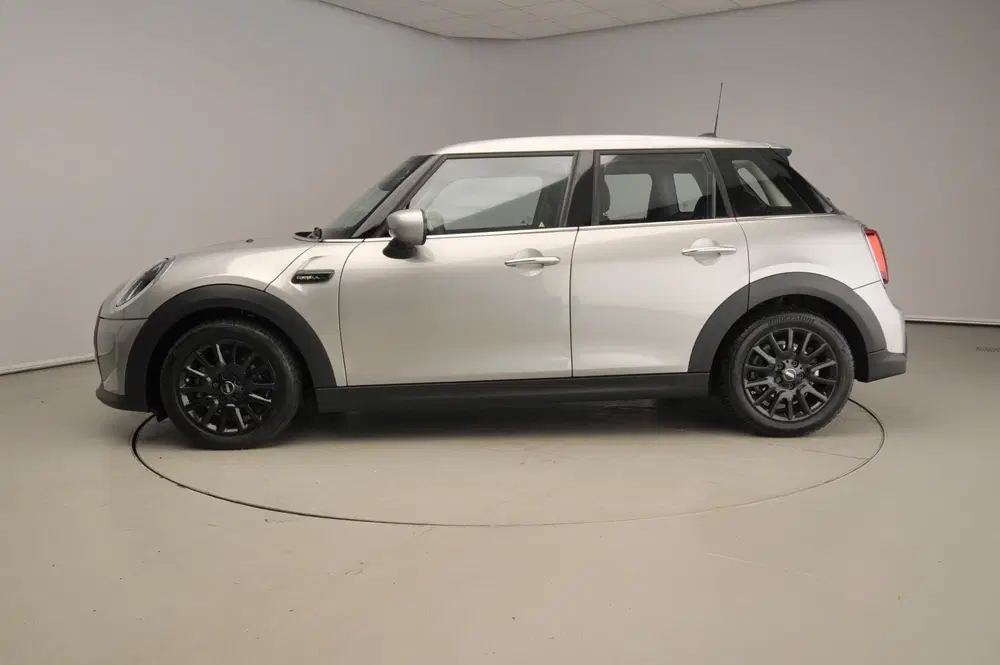 Mini Cooper Cooper uit 2023, foto 2
