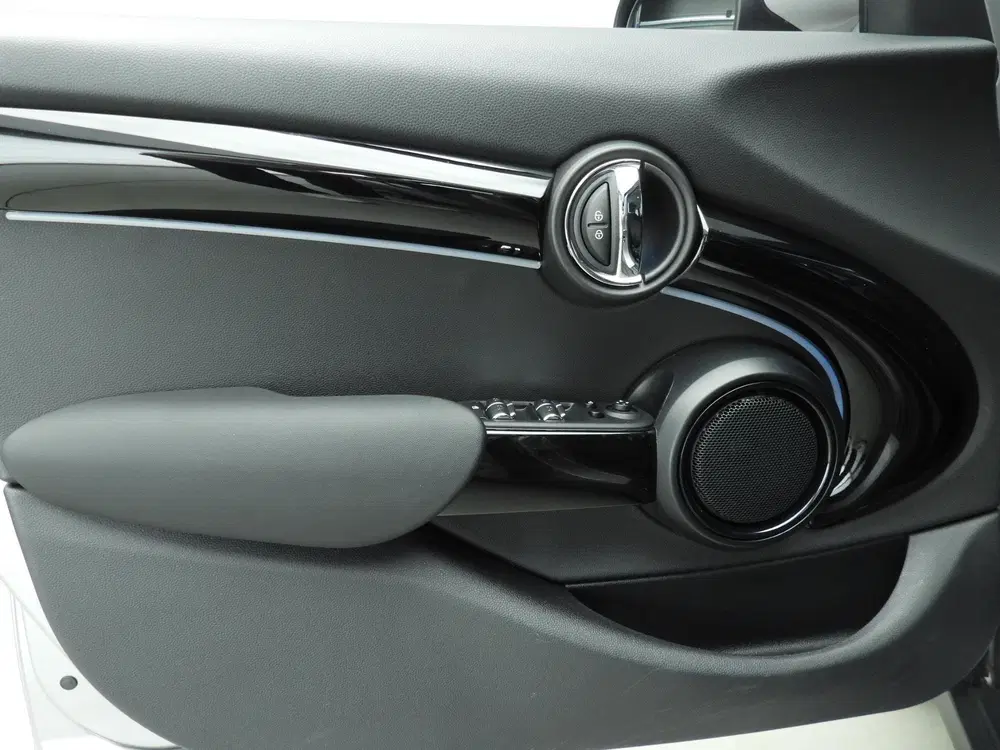 Mini Cooper Cooper uit 2023, foto 20
