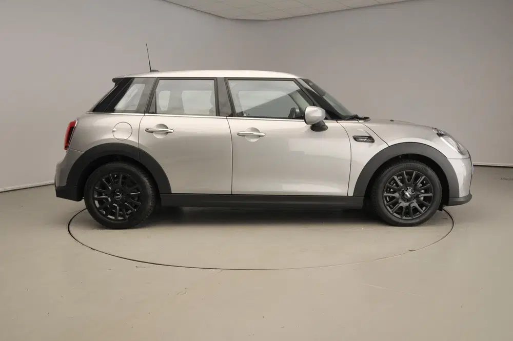 Mini Cooper Cooper uit 2023, foto 4