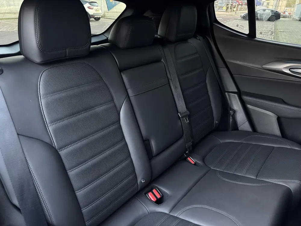 Alfa Romeo Tonale 1.5T Hybrid Edizione Speciale | Apple-Andr uit 2022, foto 18