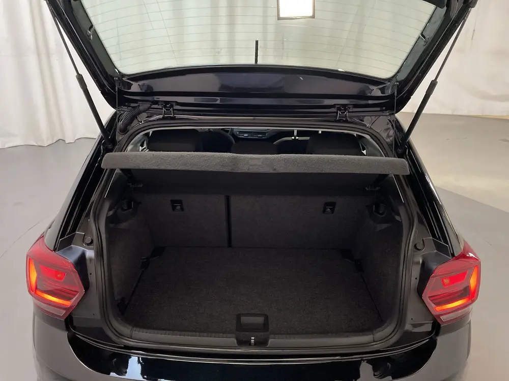 Volkswagen Polo 1.0 TSI Comfortline Parkeersensoren Navigati uit 2021, foto 11
