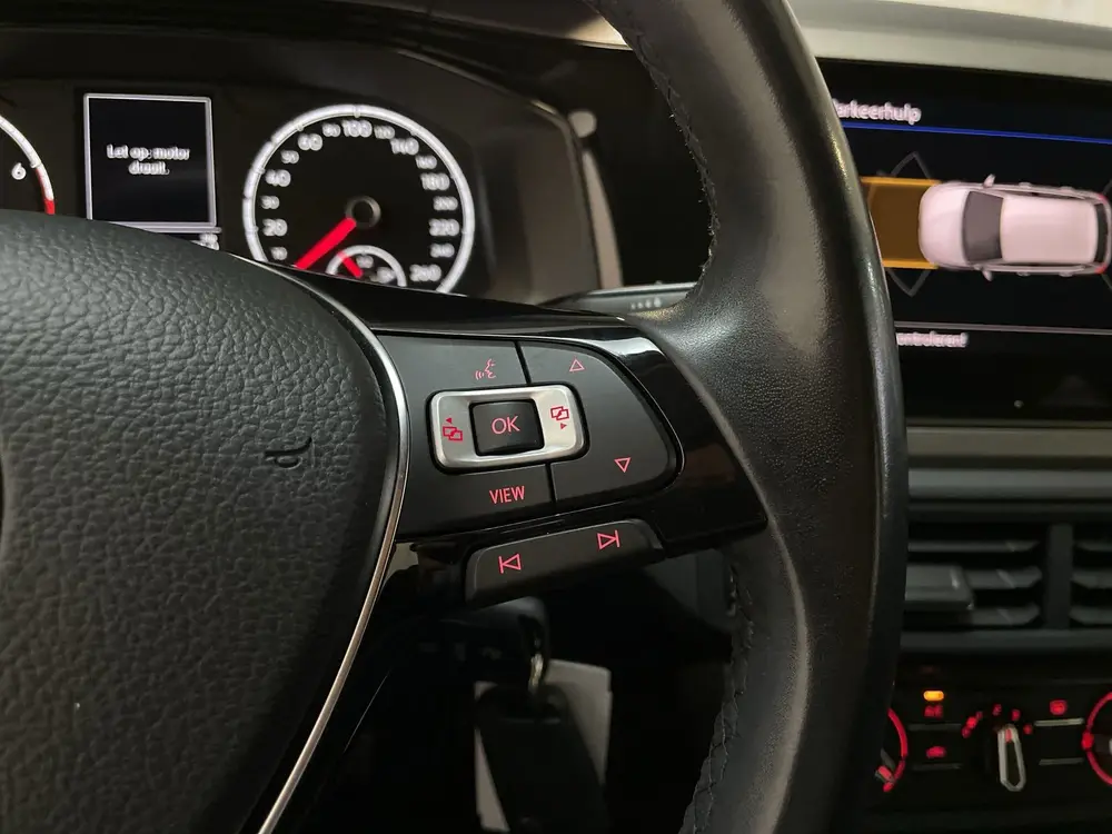 Volkswagen Polo 1.0 TSI Comfortline Parkeersensoren Navigati uit 2021, foto 20