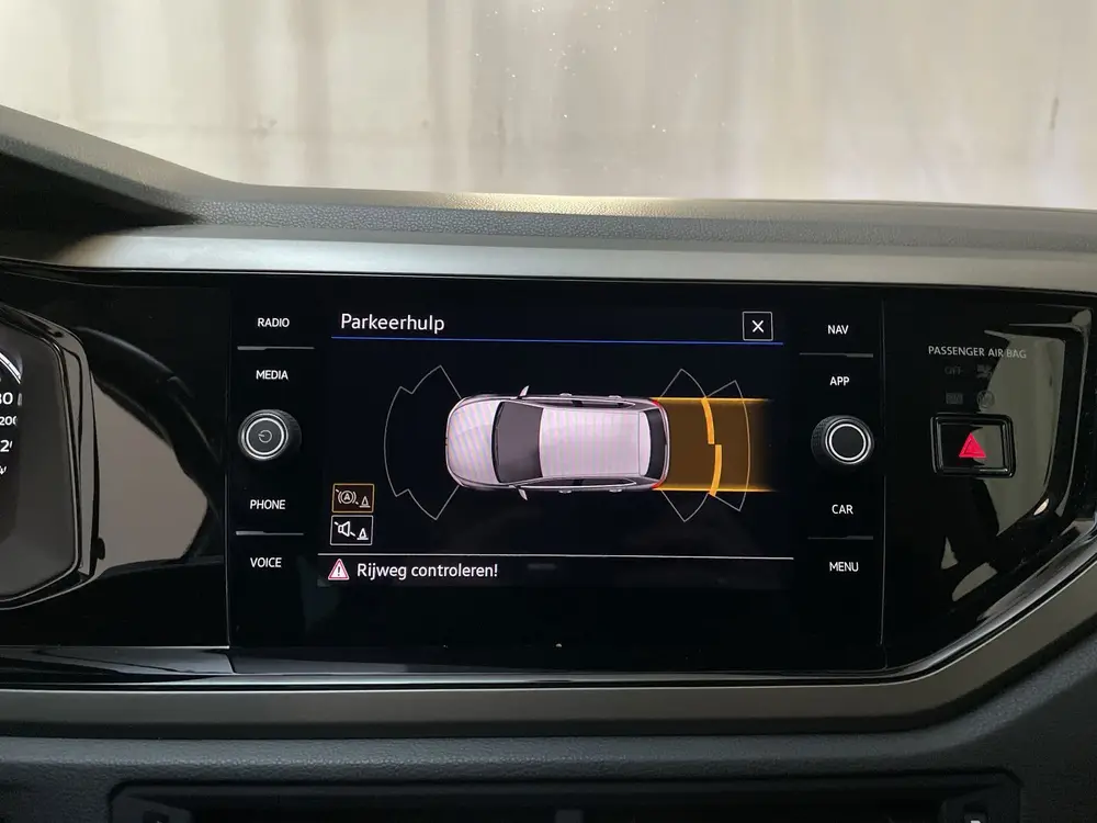 Volkswagen Polo 1.0 TSI Comfortline Parkeersensoren Navigati uit 2021, foto 9