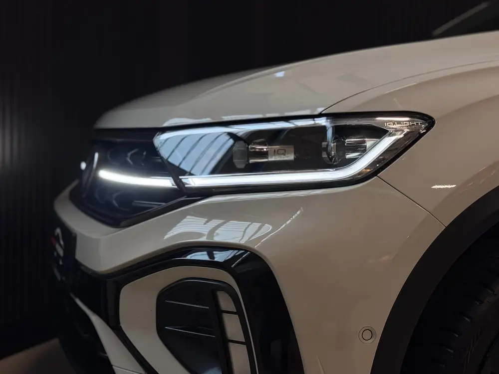 Volkswagen T-Roc 2.0 TSI 4Motion 3X R-LINE | PANO | IQ LIGHT uit 2022, foto 16