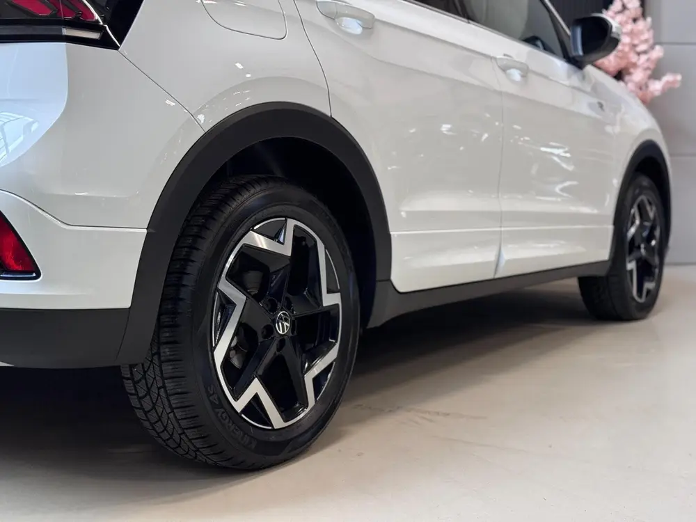 Volkswagen T-Cross 1.5 TSI R-Line DSG | IQ LED | CAMERA | TR uit 2025, foto 16