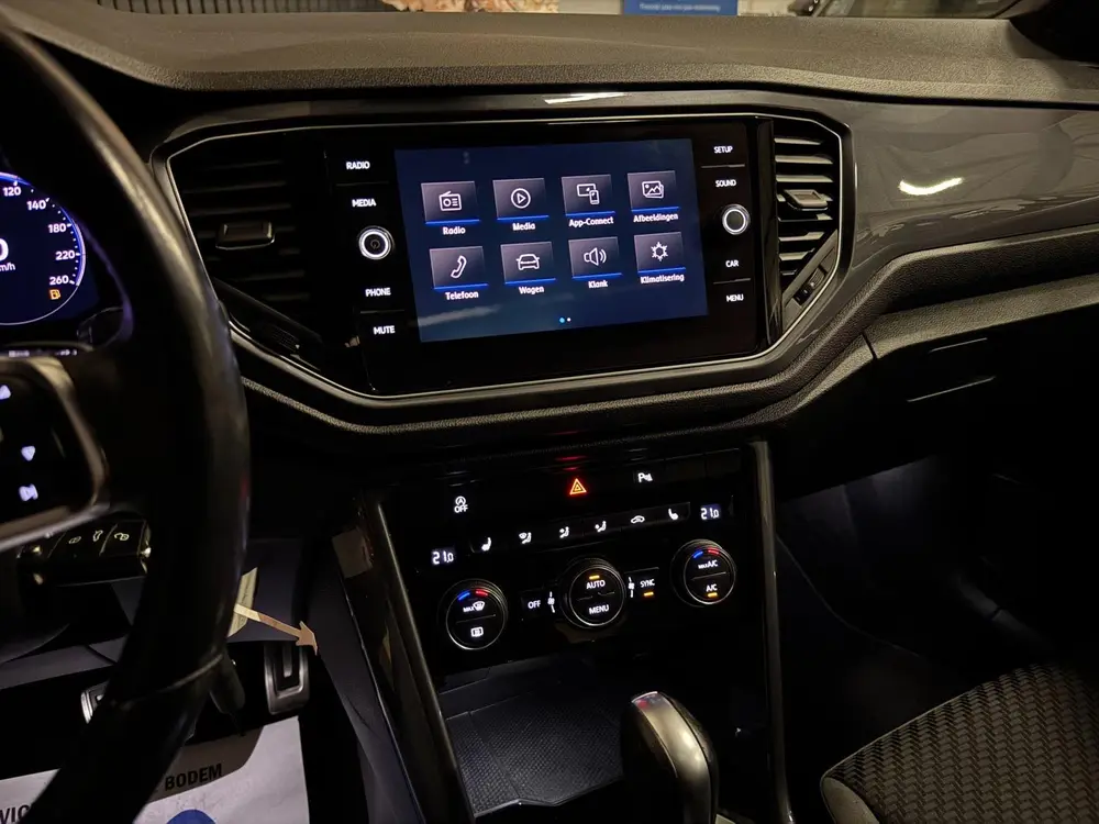 Volkswagen T-Roc 2.0 TSI 4Motion 3X R-LINE | PANO | VIRTUAL uit 2020, foto 18