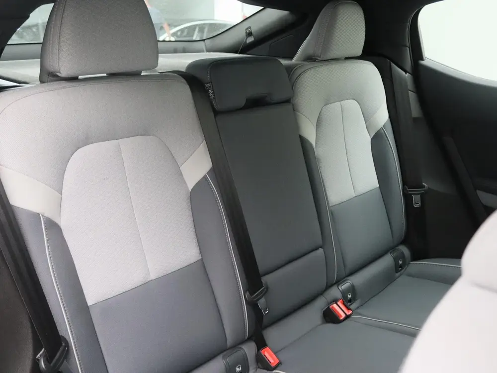 Polestar 2 Standard Range Single Motor 224PK 165Kw 96 uit 2022, foto 14