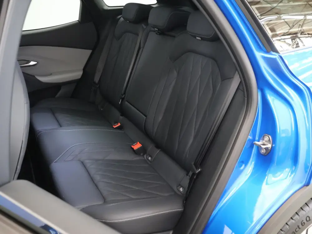 Ford Explorer Premium Extended Range RWD 77 kWh uit 2025, foto 12