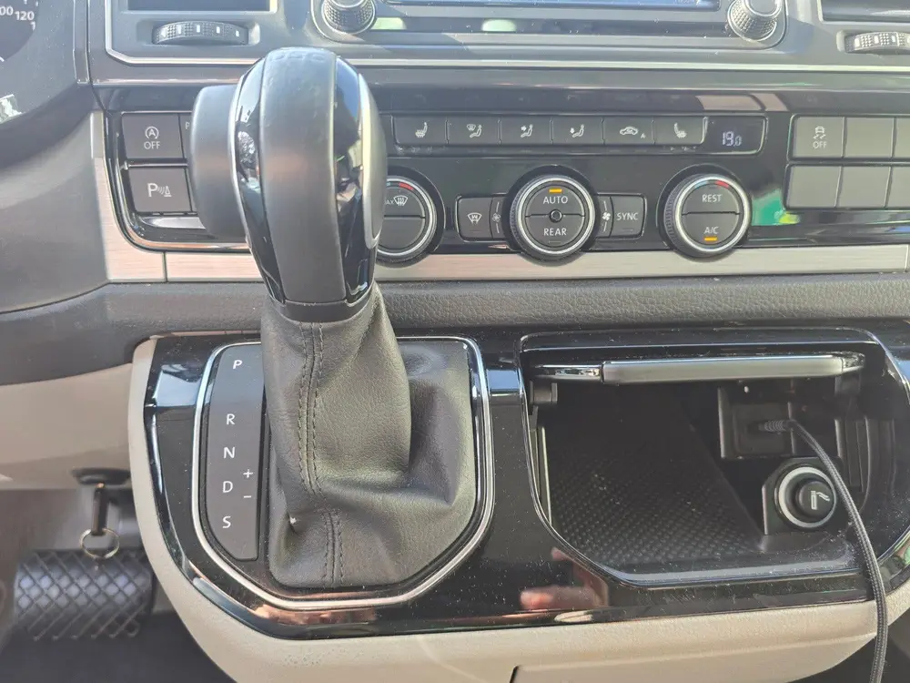 Volkswagen California 2019 Wit uit 2019, foto 14