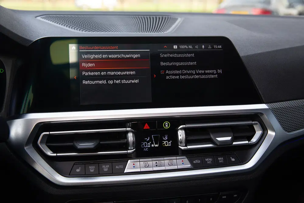 BMW 3-serie 3 Serie Touring 330i High Executive M-Spor uit 2021, foto 18