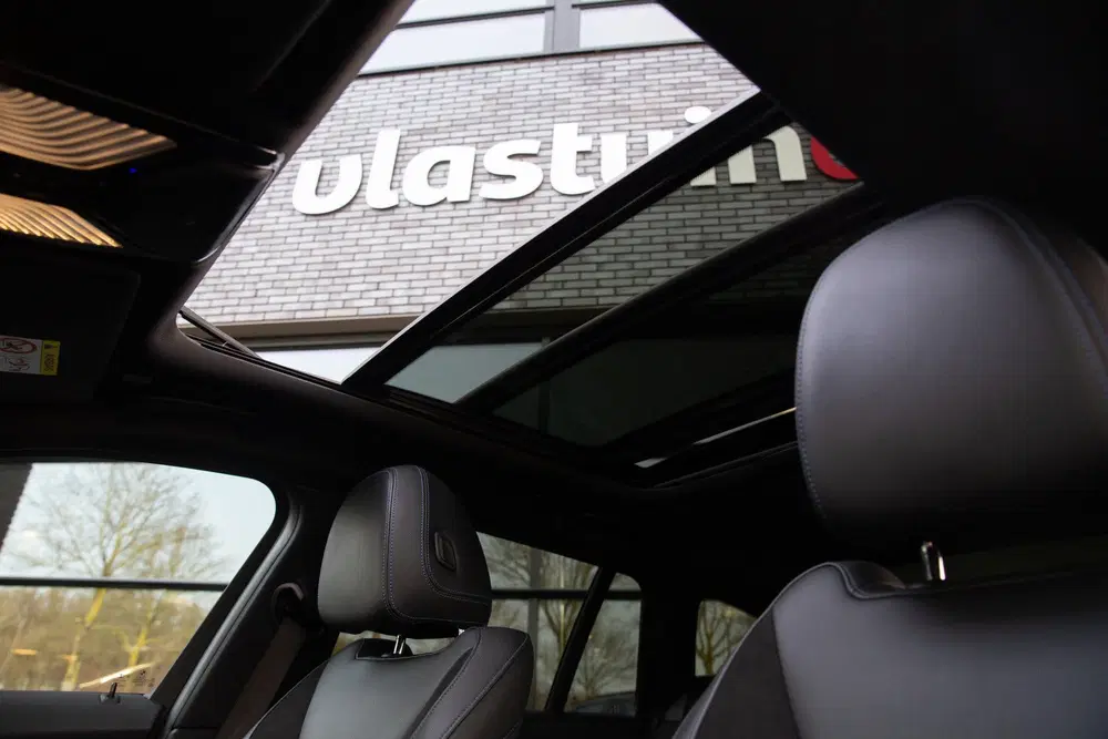 BMW 3-serie 3 Serie Touring 330i High Executive M-Spor uit 2021, foto 3
