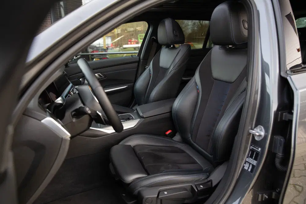 BMW 3-serie 3 Serie Touring 330i High Executive M-Spor uit 2021, foto 4