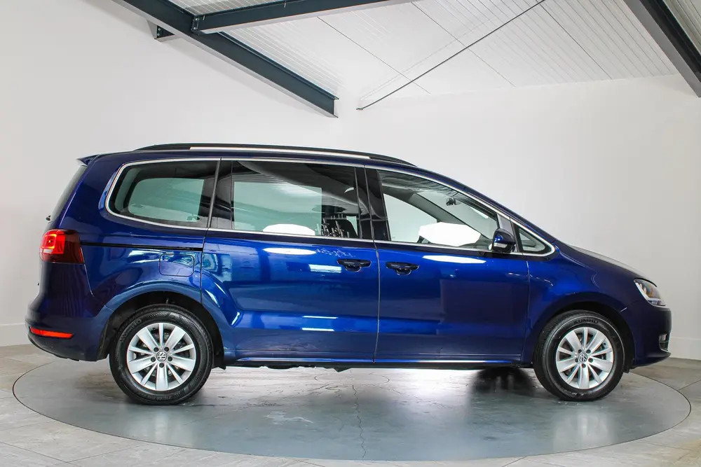 Volkswagen Sharan 1.4 TSI Exclusive Series 7-Persoons Naviga uit 2019, foto 8