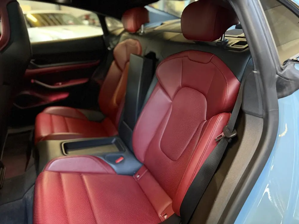 Porsche Taycan 4S 79 kWh uit 2020, foto 11