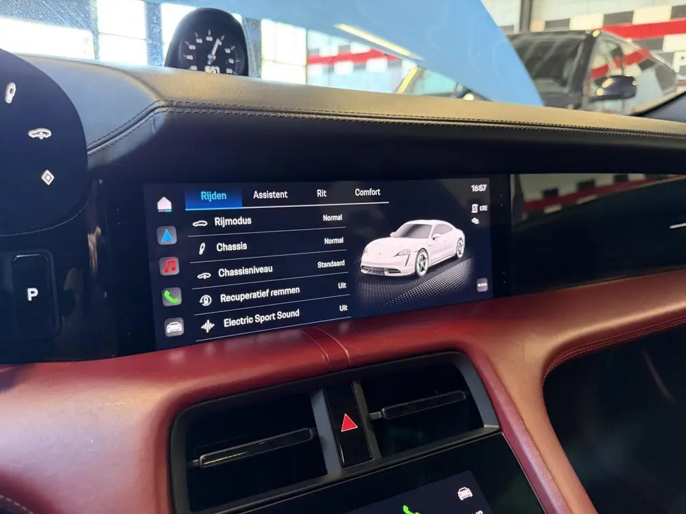 Porsche Taycan 4S 79 kWh uit 2020, foto 15