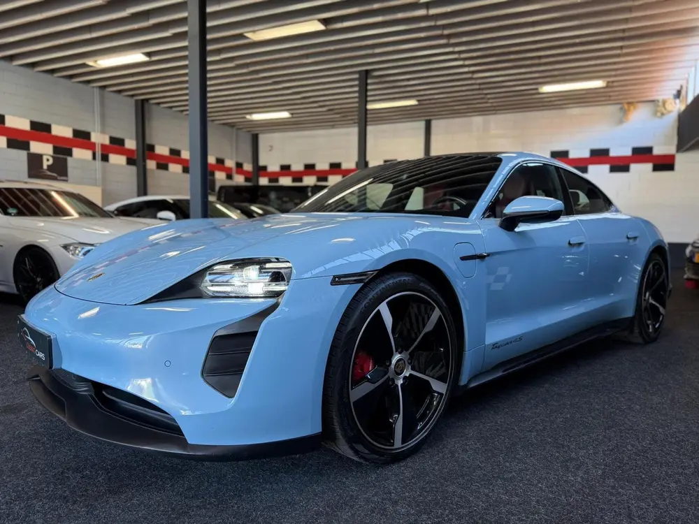 Porsche Taycan 4S 79 kWh uit 2020, foto 2
