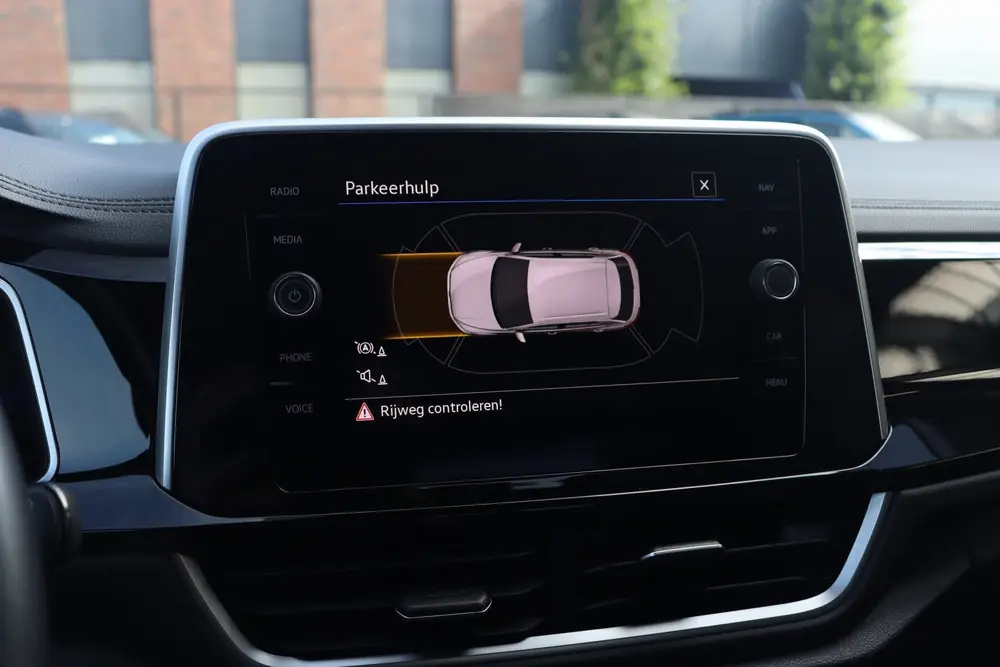 Volkswagen T-Roc 1.0 TSI R-Line | ACC | Carplay | DAB | uit 2023, foto 20