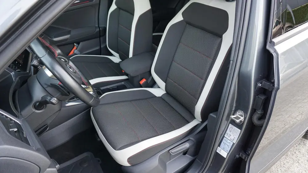Volkswagen T-Roc 1.5 TSI 150pk R-Line & Sport Pano.dak Virtu uit 2019, foto 9