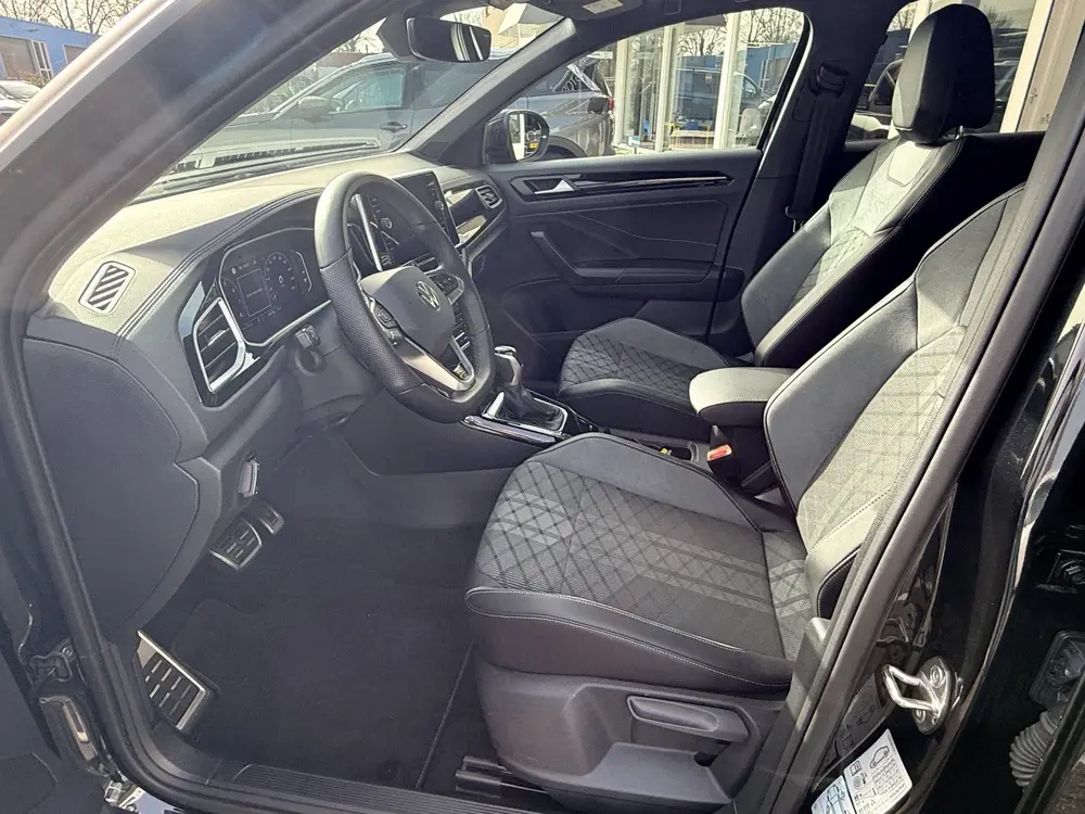 Volkswagen T-Roc 1.5 TSI R-Line Edition | LED | Keyless | Vi uit 2025, foto 4