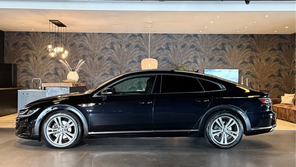 Volkswagen Arteon 2.0 TSI R-Line I Pano I Camera I BTW Auto uit 2024, foto 2