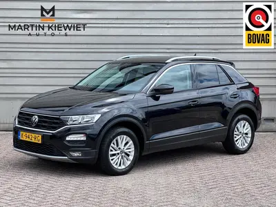 Volkswagen T-Roc 1.5 TSI Style Business 150pk|Trekhaak|Navig uit 2021