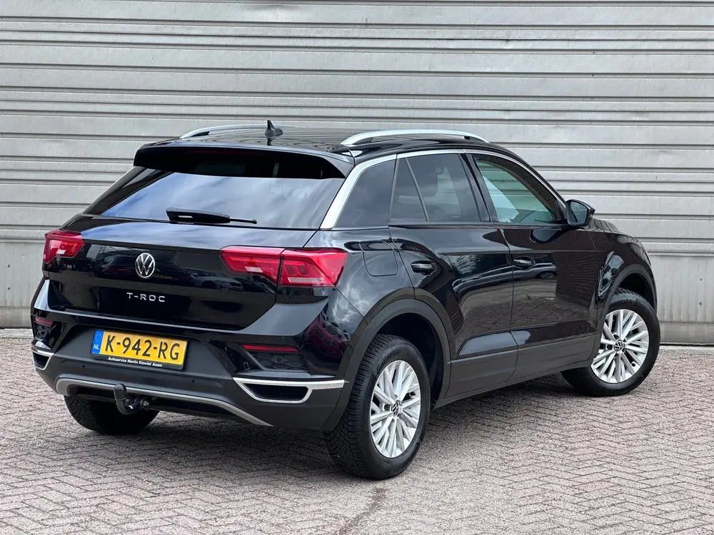 Volkswagen T-Roc 1.5 TSI Style Business 150pk|Trekhaak|Navig uit 2021, foto 2