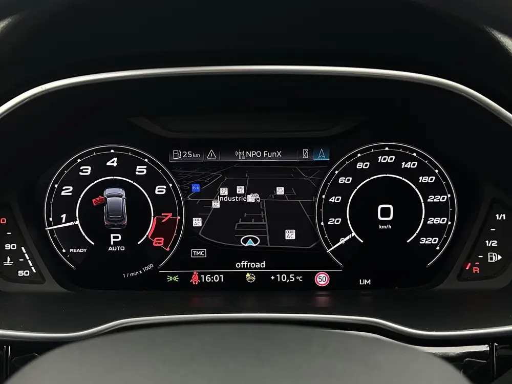 Audi RS Q3 TFSI RS Panorama Nardo Camera uit 2020, foto 11