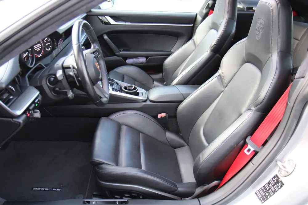 Porsche 911 3.0 Carrera 4 S Dealer onderhouden NAP App uit 2020, foto 9