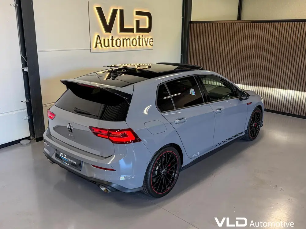 Volkswagen Golf 2.0 TSI GTI CLUBSPORT 45 JAHRE AKRA PANO IQ uit 2022, foto 12
