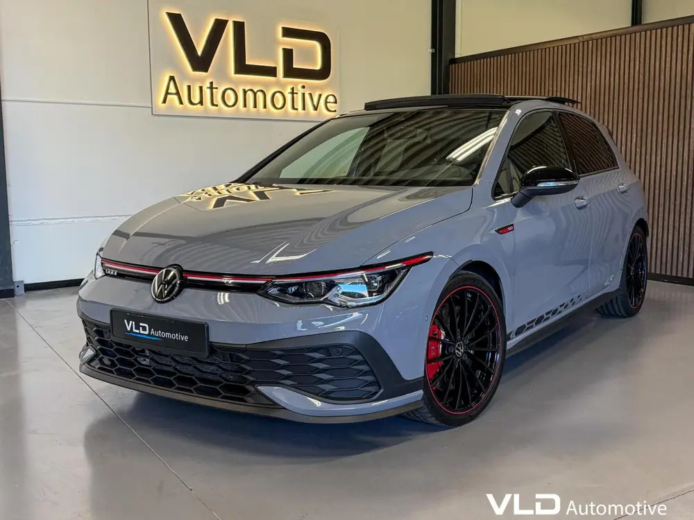 Volkswagen Golf 2.0 TSI GTI CLUBSPORT 45 JAHRE AKRA PANO IQ uit 2022, foto 19