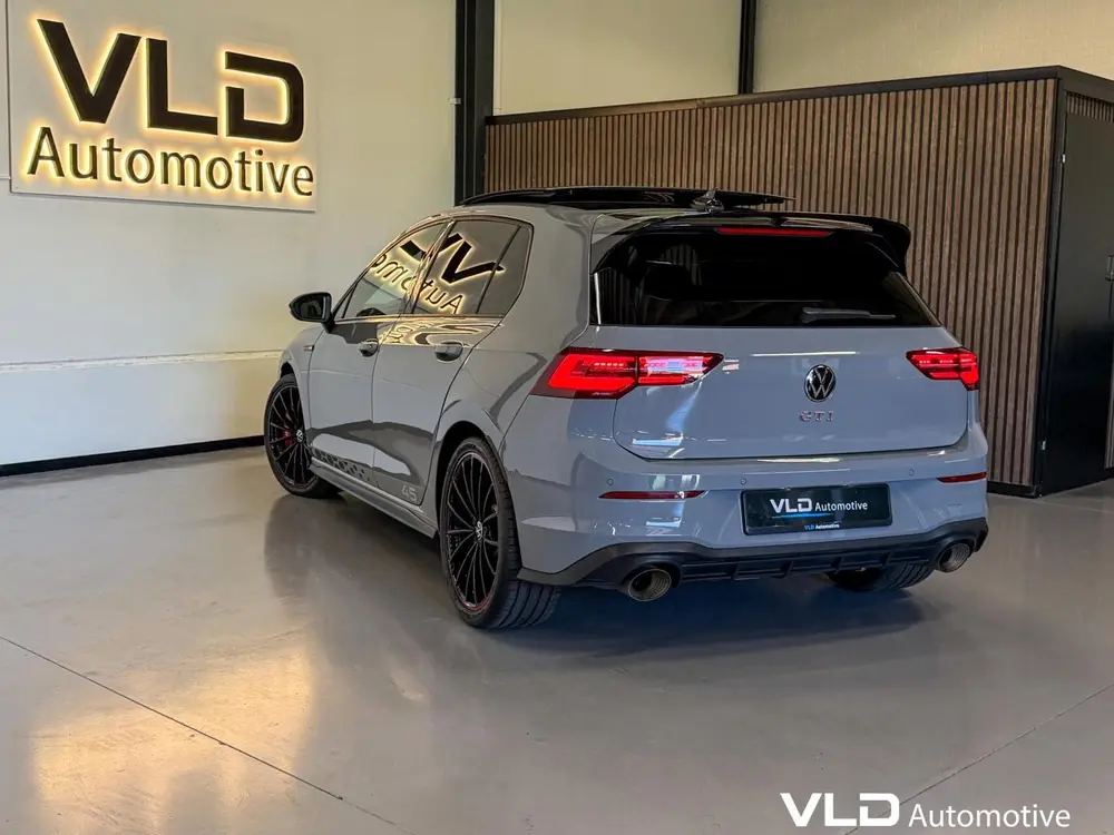 Volkswagen Golf 2.0 TSI GTI CLUBSPORT 45 JAHRE AKRA PANO IQ uit 2022, foto 20