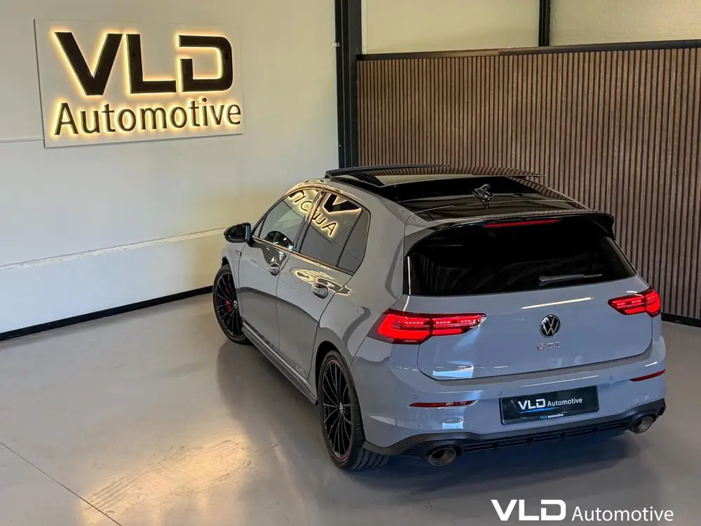 Volkswagen Golf 2.0 TSI GTI CLUBSPORT 45 JAHRE AKRA PANO IQ uit 2022, foto 4