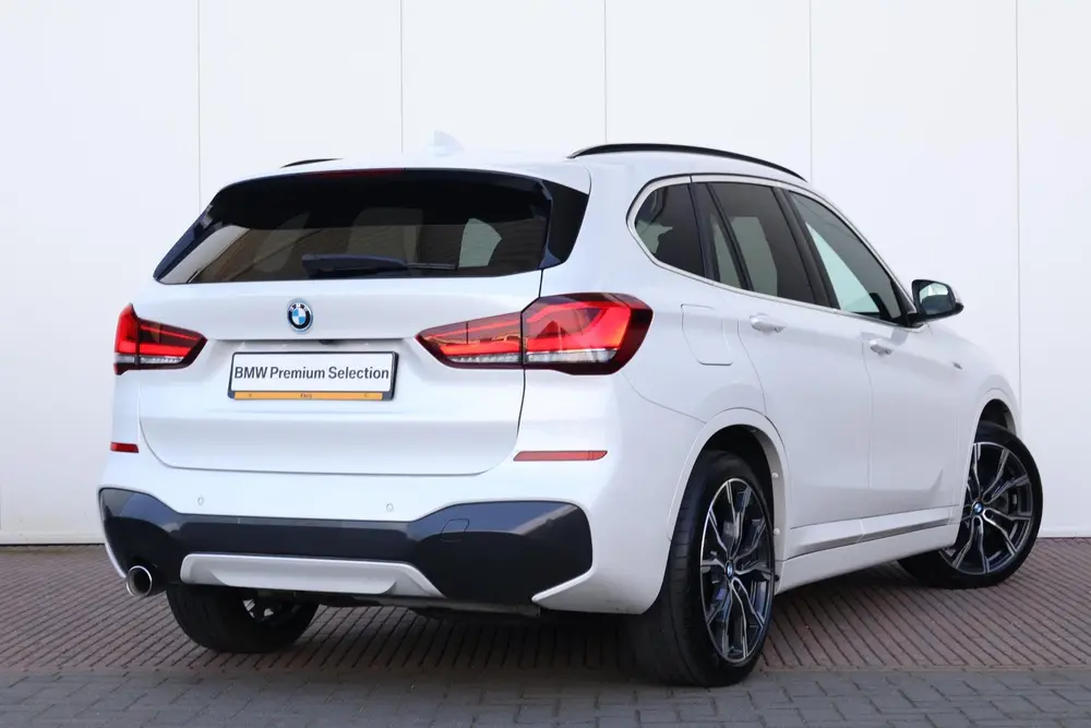 BMW X1 xDrive25e uit 2022, foto 7