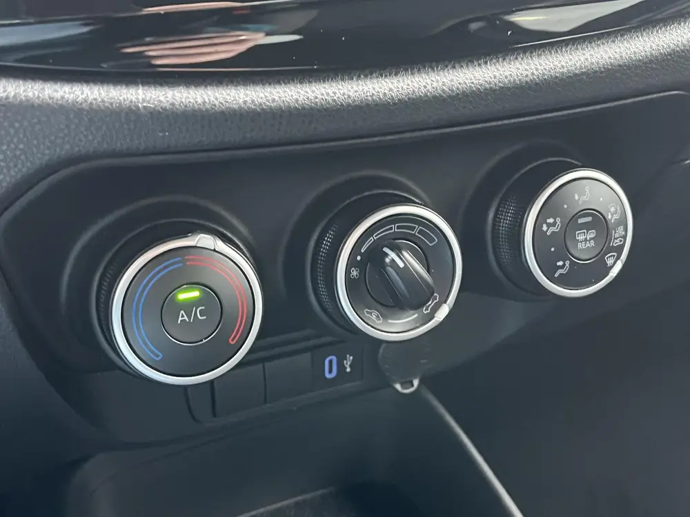 Toyota Aygo X 1.0 VVT-i S-CVT Play uit 2024, foto 4